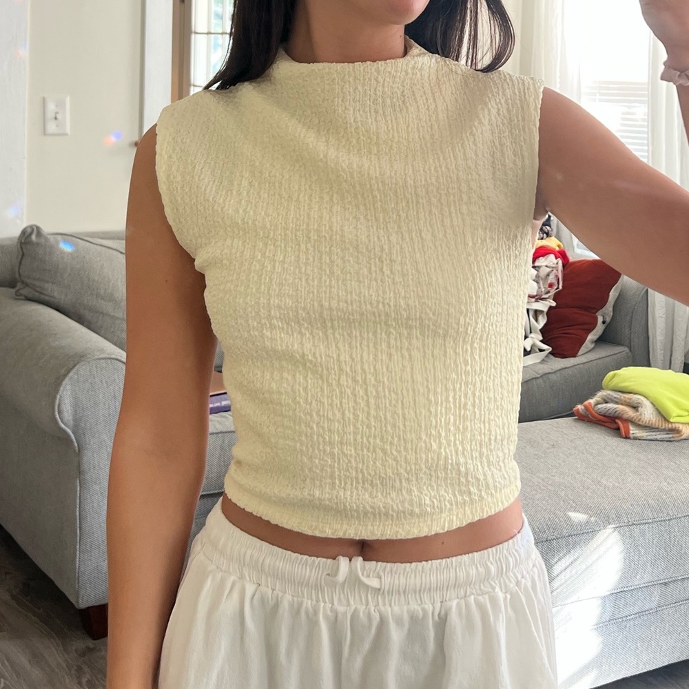 Abercrombie & Fitch Cream Crop Top